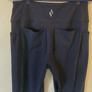 Sketcher's GoWalk Evo 2 Flare Pant Sz L